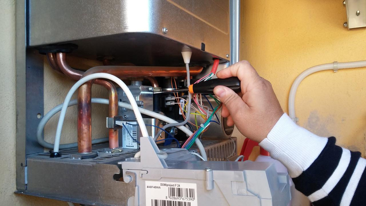 Jarak Water Heater Dari Plafon Yang Tepat, Panduan Utama