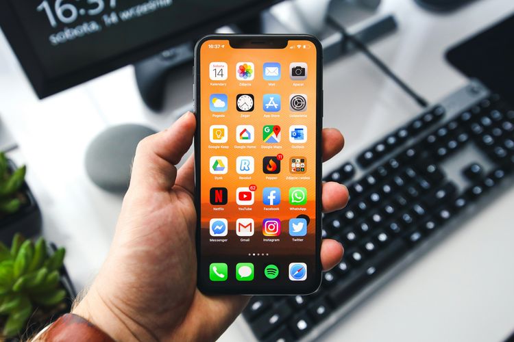 Cara Mengaktifkan eSIM di iPhone, Praktis dan Mudah