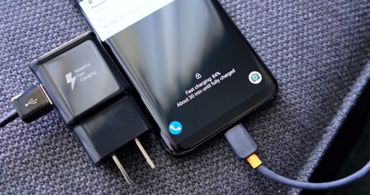 Samsung Bakal Hadirkan Fast Charging 65W dan 140W,Siap Beradu dengan Merk  Ponsel Lain